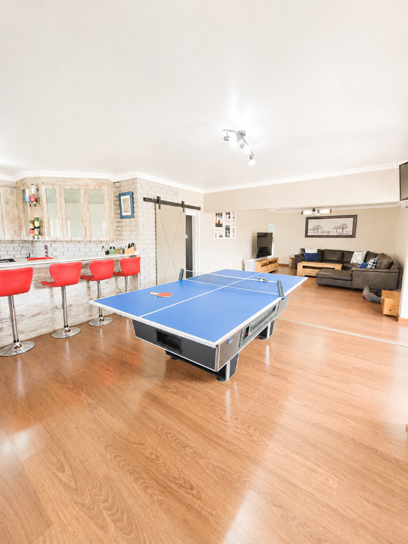 5 Bedroom Property for Sale in Flamwood North West